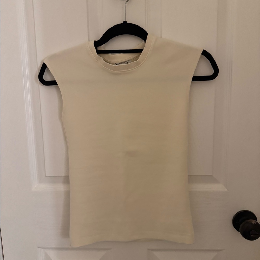 Zara Cream Muscle Tee with Mandarin Collar and Fitted Style